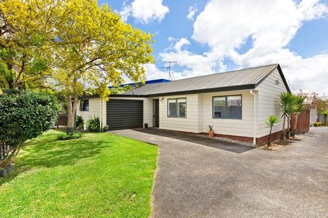 Photo of property in 3 Margan Avenue, New Lynn, Auckland, 0600