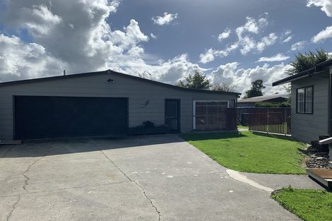 Photo of property in 11 Hilton Grove, Kelvin Grove, Palmerston North, 4414