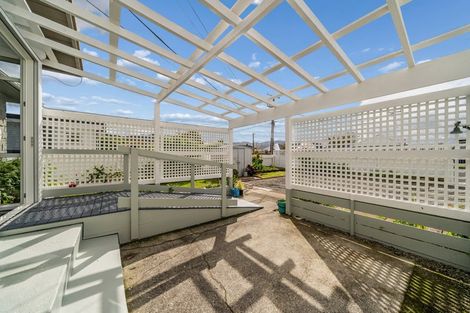 Photo of property in 18 Liverpool Street, Trentham, Upper Hutt, 5018