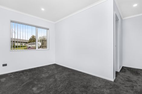 Photo of property in 2 Ambedkar Way, Pukekohe, 2120
