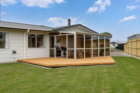Photo of property in 49 Acacia Street, Kelvin Grove, Palmerston North, 4414