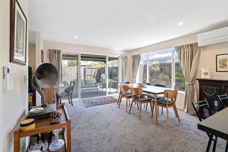 Photo of property in 49 Trafalgar Street, St Albans, Christchurch, 8014