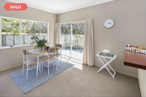 Photo of property in 6 Chippenham Grove, Churton Park, Wellington, 6037