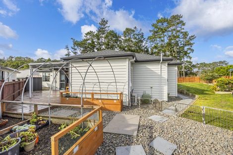 Photo of property in 83 Nobilo Road, Kumeu, 0810