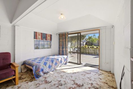 Photo of property in 20 Queens Avenue, Waikuku Beach, 7402