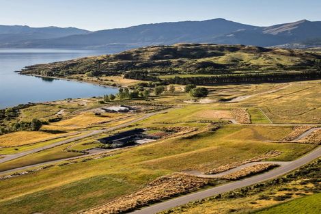 Photo of property in 6 Nathanael Place, Drift Bay, Queenstown, 9371