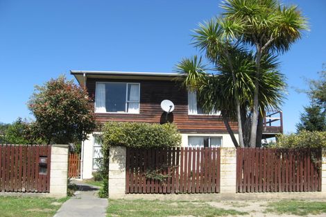 Photo of property in 26 Gibbs Drive, Woodend, 7610