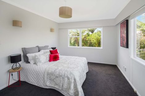 Photo of property in 18 Fairburn Grove, Johnsonville, Wellington, 6037