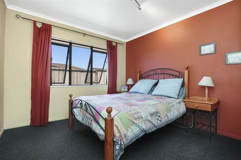 Photo of property in 29 Cairns Crescent, Rototuna, Hamilton, 3210