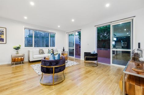 Photo of property in 5 Bridget Court, Red Beach, 0932