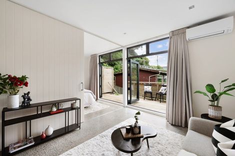 Photo of property in 59u7 Mortimer Terrace, Brooklyn, Wellington, 6021