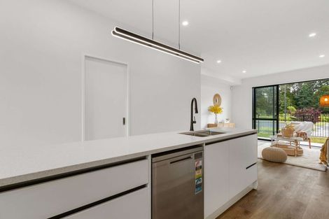 Photo of property in 3 Whawhaki Lane, Kumeu, 0810