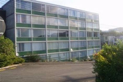Photo of property in Beresford Apartments, 17/118u Russell Terrace, Berhampore, Wellington, 6023