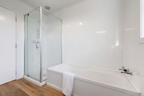 Photo of property in 190 Sandwich Road, St Andrews, Hamilton, 3200