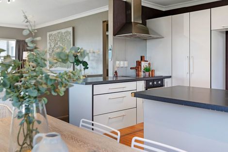 Photo of property in 15 Kiwi Crescent, Tauranga South, Tauranga, 3112