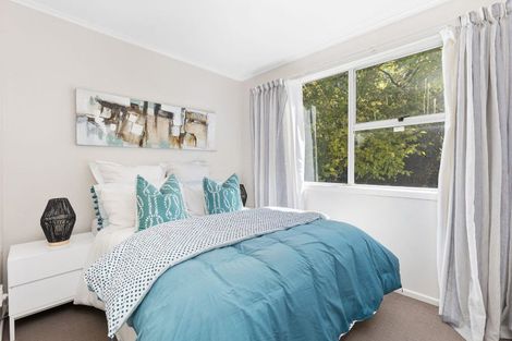 Photo of property in 64 Colwill Road, Massey, Auckland, 0614