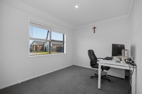 Photo of property in 176 Te Okuroa Drive, Papamoa, 3118