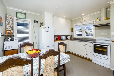 Photo of property in 62 Gibbons Street, Ebdentown, Upper Hutt, 5018