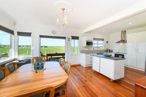 Photo of property in 106 Cemetery Road, Sanson, Palmerston North, 4479