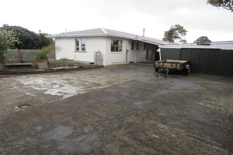 Photo of property in 74 Reid Avenue, Hawera, 4610