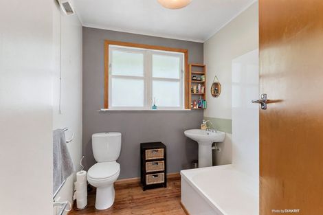 Photo of property in 109 Severn Street, Island Bay, Wellington, 6023