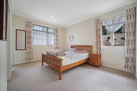 Photo of property in 32 Cairnsvale Rise, Manurewa, Auckland, 2105