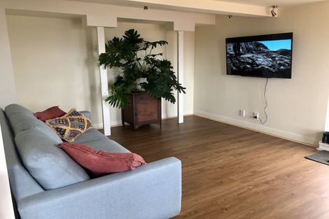 Photo of property in 9 Thorby Street, Northland, Wellington, 6012