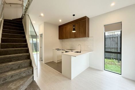 Photo of property in 9/8 Rosier Road, Glen Eden, Auckland, 0602