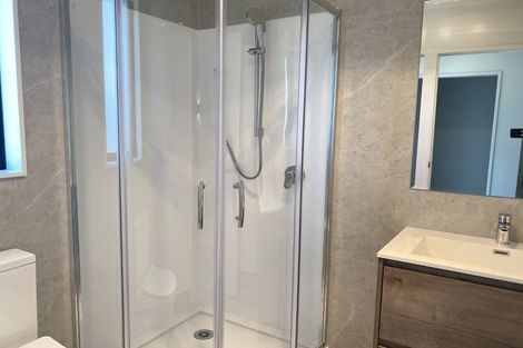 Photo of property in 33c Matipo Road, Te Atatu Peninsula, Auckland, 0610