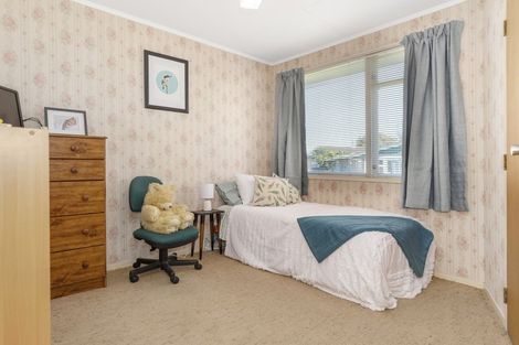 Photo of property in 14 Rangataua Street, Welcome Bay, Tauranga, 3112