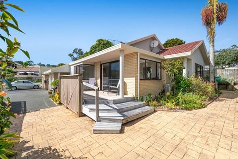 Photo of property in 19 Palmgreen Court, Stanmore Bay, Whangaparaoa, 0932