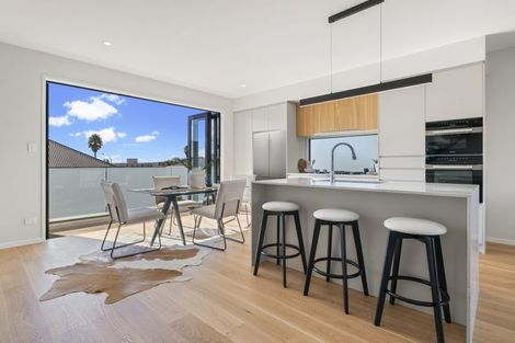 Photo of property in 16e Killarney Street, Takapuna, 0622