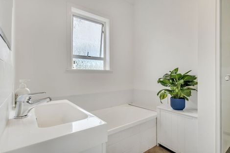 Photo of property in 911 Rangiora Street, Mahora, Hastings, 4120