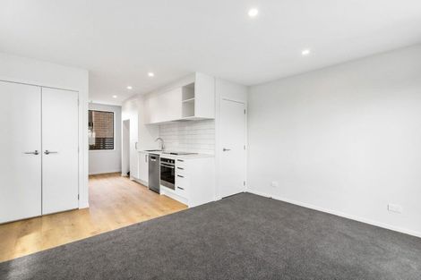 Photo of property in 1/3234 Great North Road, New Lynn, Auckland, 0600