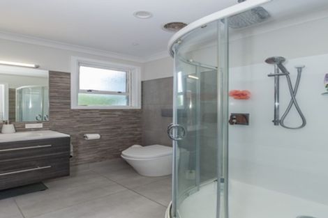 Photo of property in 15 Argyle Avenue, Levin, 5510