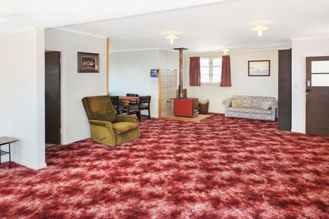 Photo of property in 12 Roore Street, Foxton Beach, Foxton, 4815