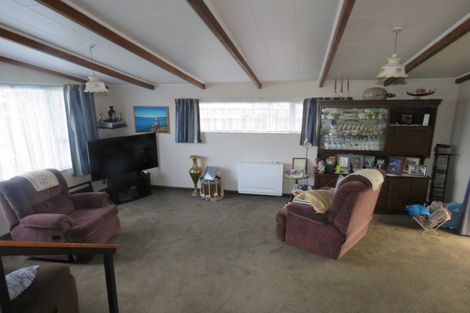 Photo of property in 33 Orowaiti Road, Westport, 7825