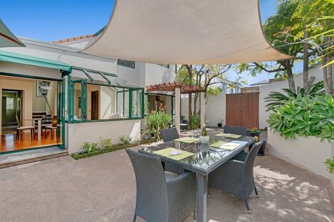 Photo of property in 2/111 Beach Road, Castor Bay, Auckland, 0620