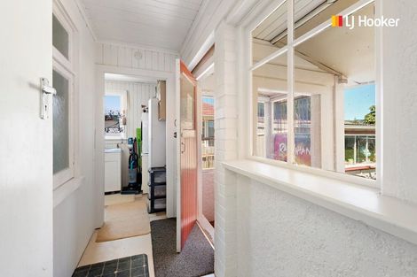 Photo of property in 18 Argyle Street, Mornington, Dunedin, 9011