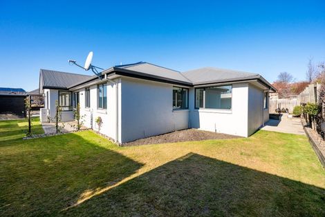 Photo of property in 10 Hyland Street, Wanaka, 9305