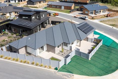 Photo of property in 18 Morepork Drive, Waikanae, 5036