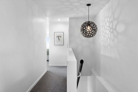 Photo of property in 32 Soleares Avenue, Mount Pleasant, Christchurch, 8081