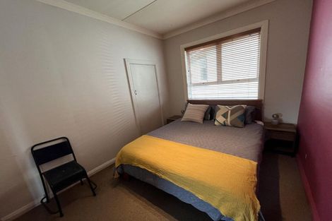 Photo of property in 21 Belt Road, Moturoa, New Plymouth, 4310