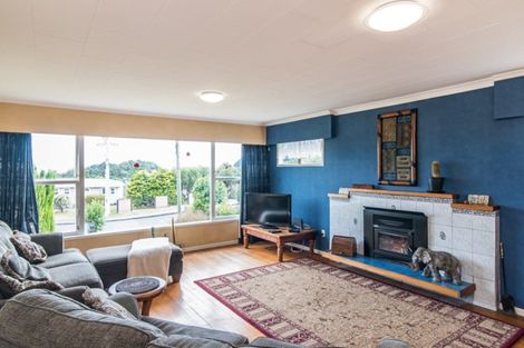 Photo of property in 40 Kaitawa Crescent, Paraparaumu, 5032