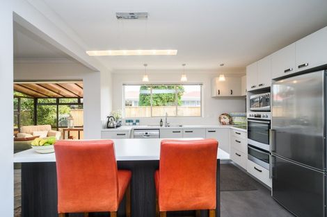 Photo of property in 33 Newcastle Street, Hokowhitu, Palmerston North, 4410