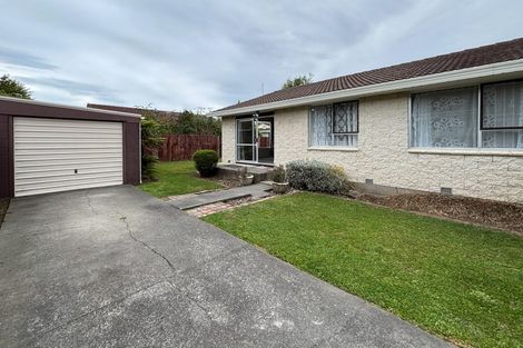 Photo of property in 42 Chipping Lane, Redwood, Christchurch, 8051