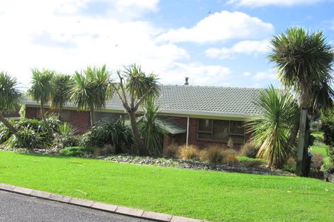 Photo of property in 28 Rushden Terrace, Red Beach, 0932
