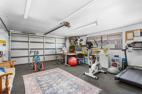 Photo of property in 15 Crosdale Place, Burnside, Christchurch, 8042