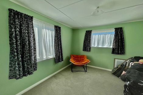 Photo of property in 59 Hewer Crescent, Naenae, Lower Hutt, 5011