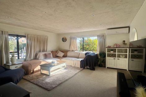 Photo of property in 16 Palmer Place, Parkvale, Hastings, 4122